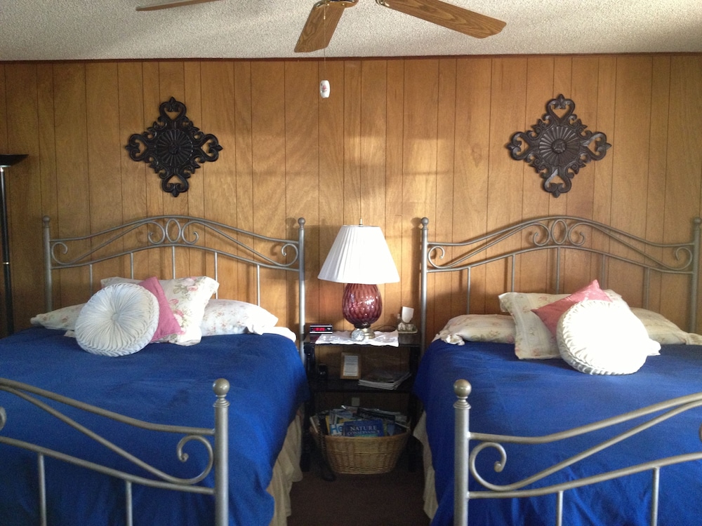 Standard Room, 2 Queen Beds