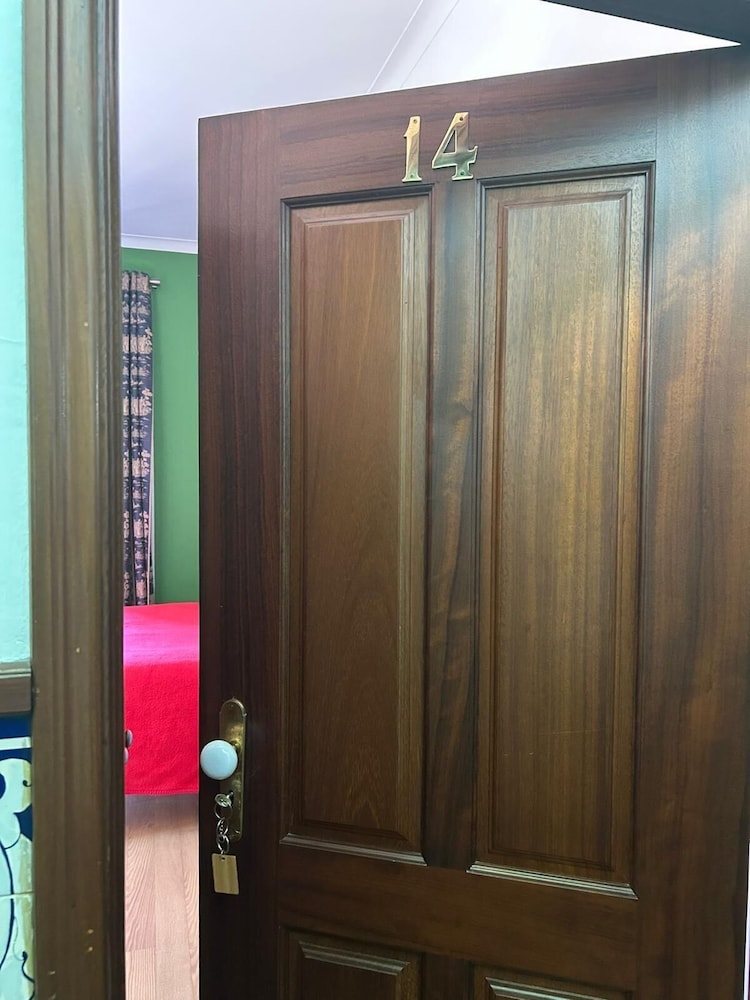 Basic Double Room (SUITE 14) photo 3