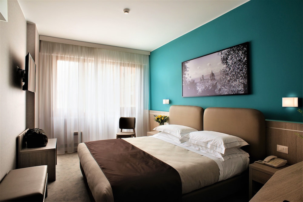 Double Room Single Use, 1 Twin Bed photo 3