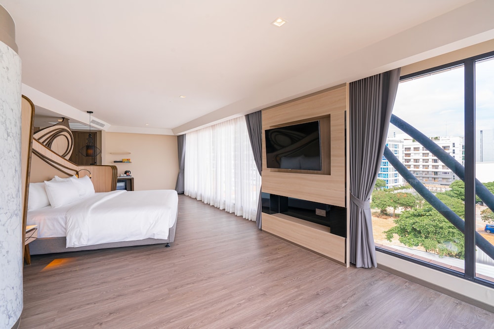 Amethyst Suite