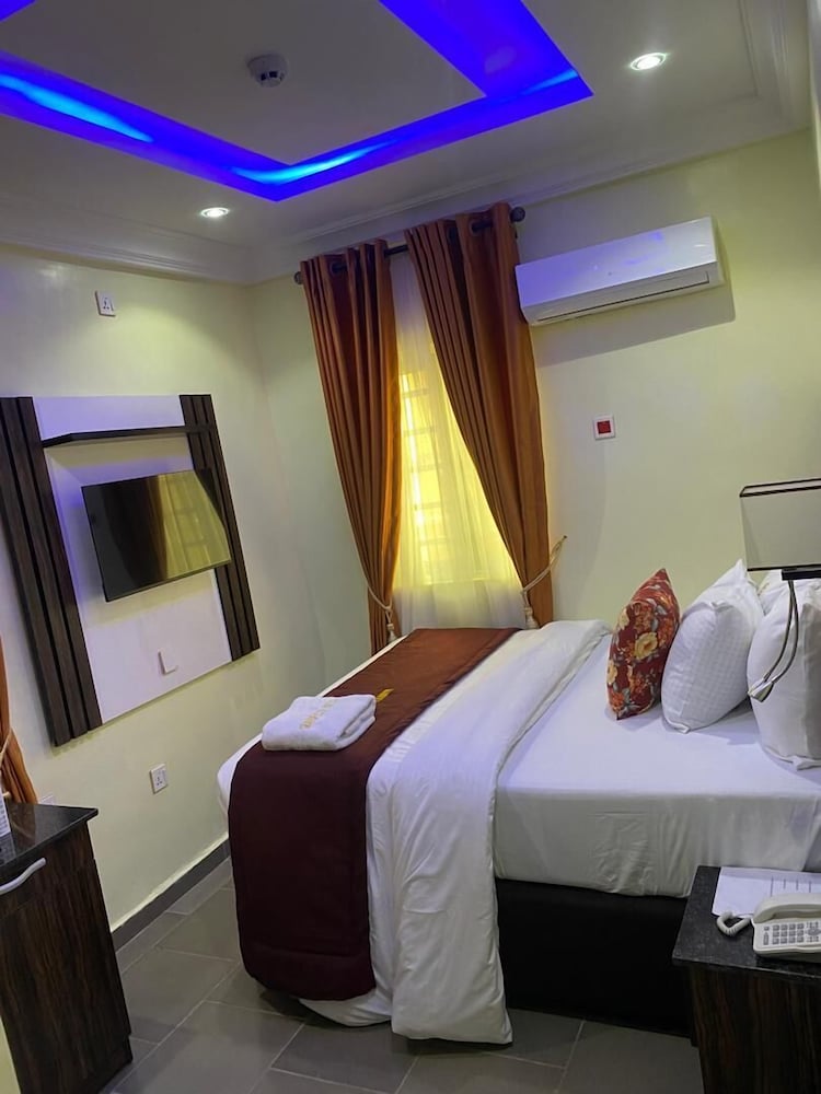 Classic Single Room