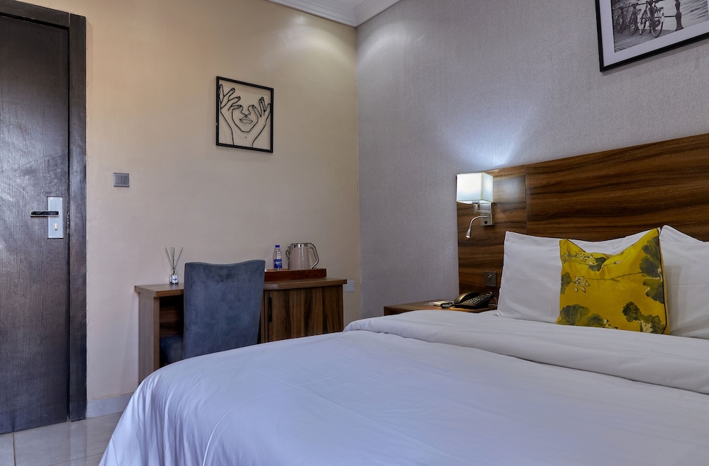 Standard Room, City View photo 1
