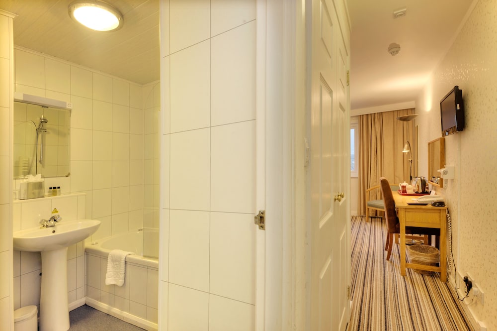 Standard Twin Room - Photo 5