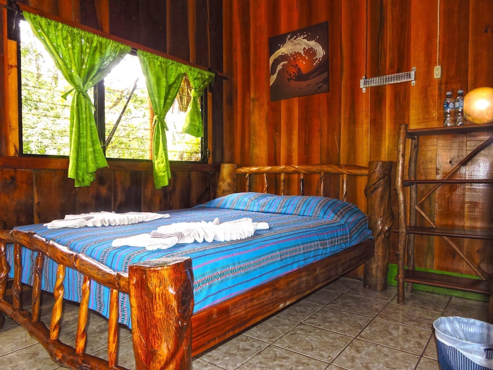 Standard Double Room, 1 Double Bed, Private Bathroom photo 3