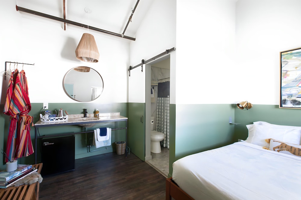 Basic Single Room