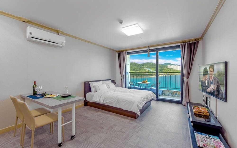 Double Room (B) photo 1