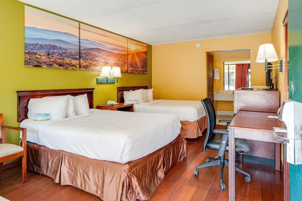 Double Room, 2 Double Beds, Non Smoking - Photo 15