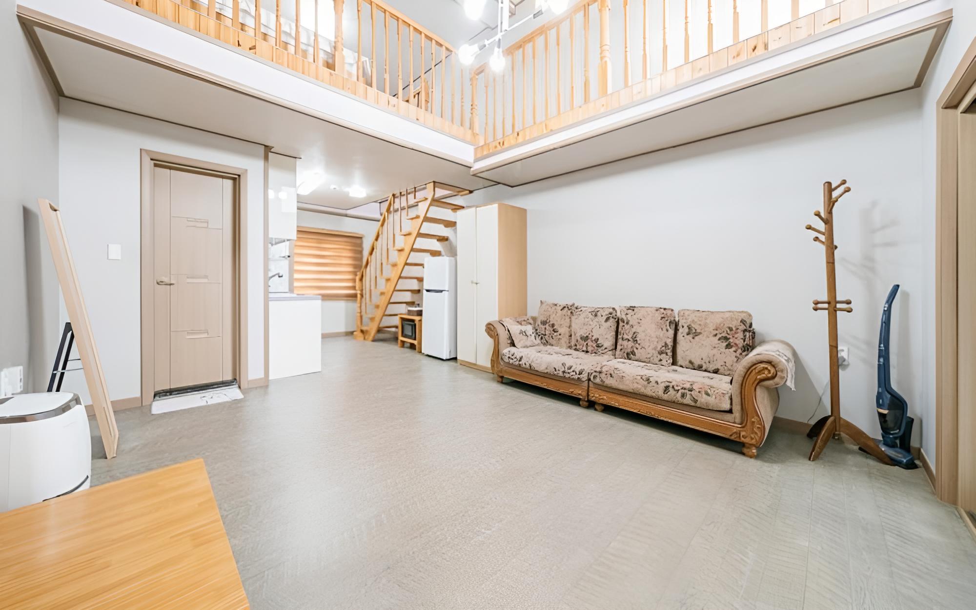 Room (102#(Duplex)) - Photo 15