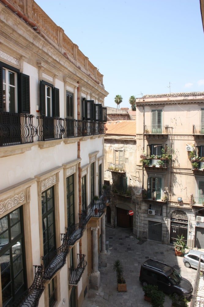 Triple Room, Balcony photo 3