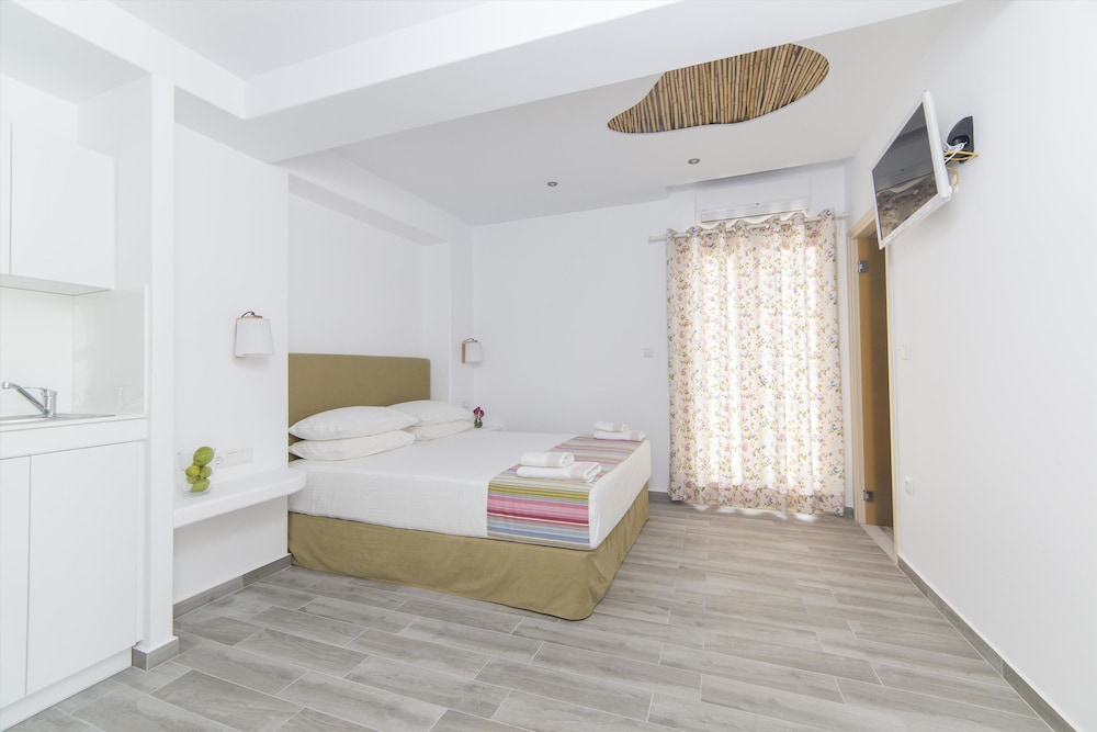 Standard Room photo 2