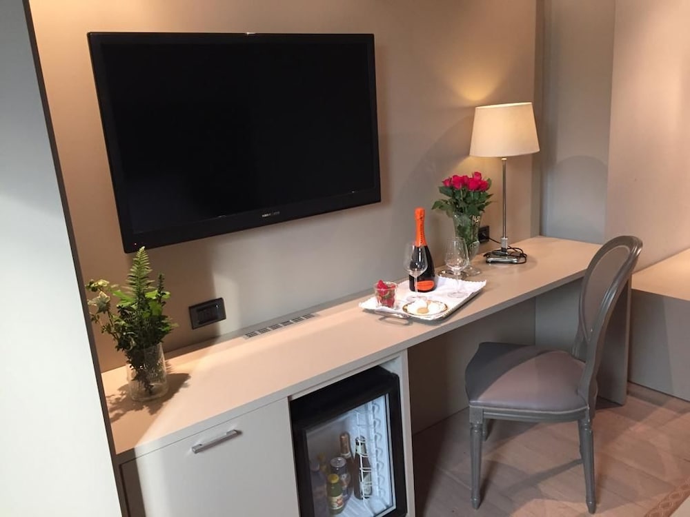 Comfort Room photo 2