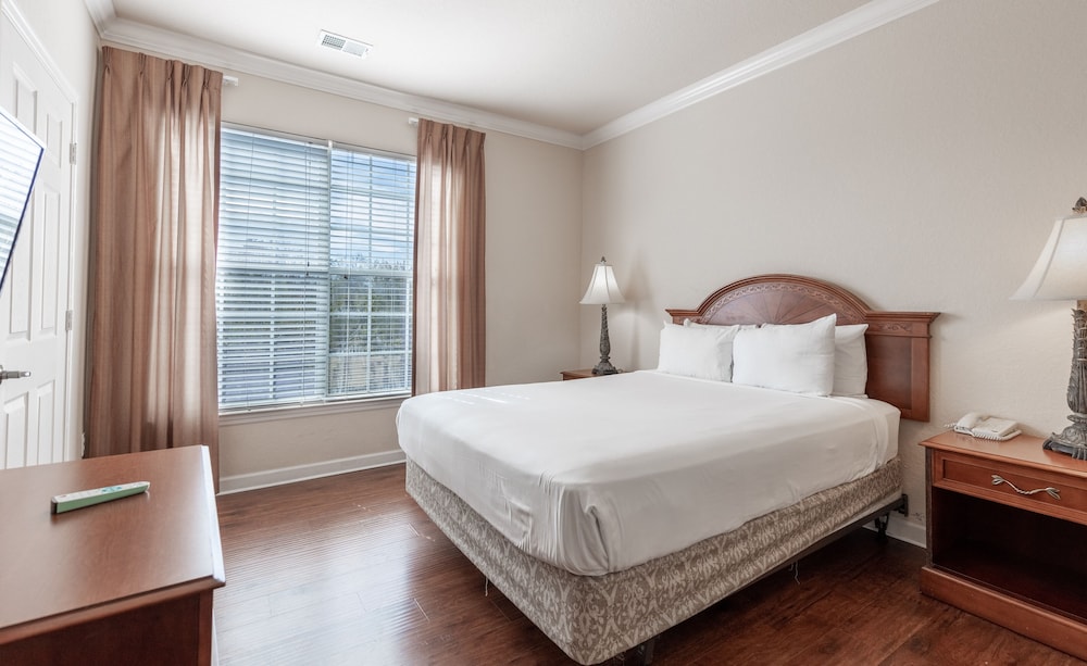 Condo, 2 Bedrooms
