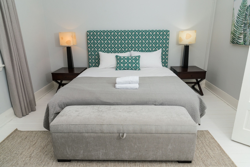Kirsten Deluxe Cottage | 2 bedrooms photo 2
