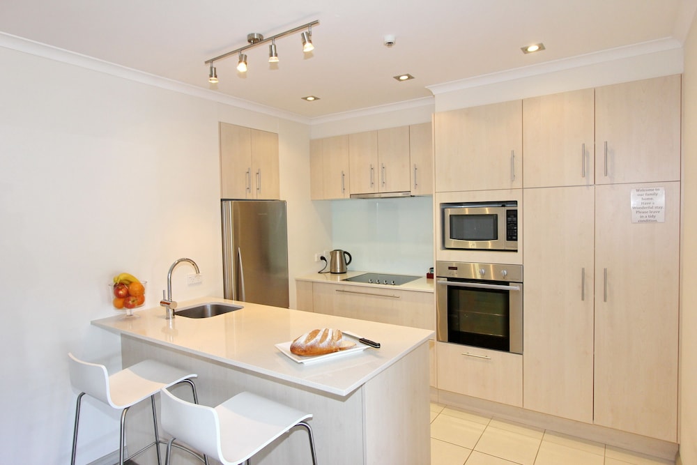 One Bedroom Apartment Twin Beds photo 3
