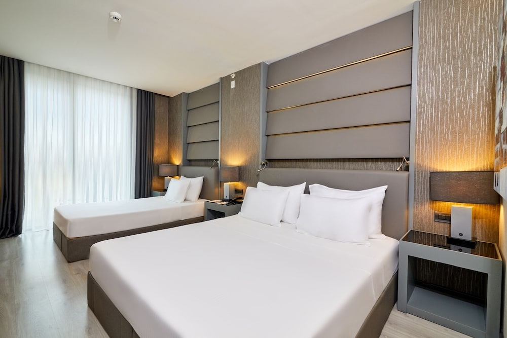 Deluxe Twin Room photo 3