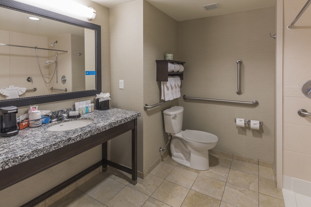 Studio, 2 Queen Beds, Accessible, Bathtub - Photo 8