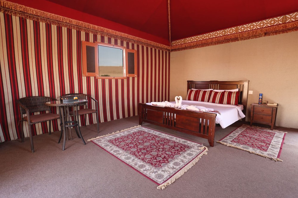 Premium Tent photo 1