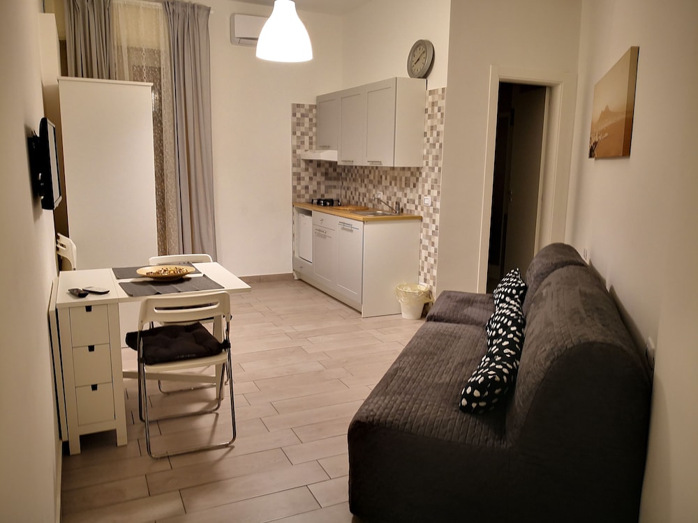 Deluxe Triple Room, Kitchenette (Ensuite)