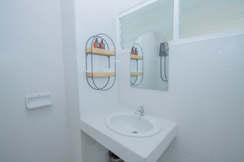 Deluxe Room, 1 Bedroom, Pool View - Photo 15