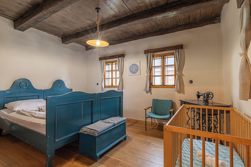 Family Chalet, Multiple Bedrooms (Natural Chalet Indašnja Iža) photo 1