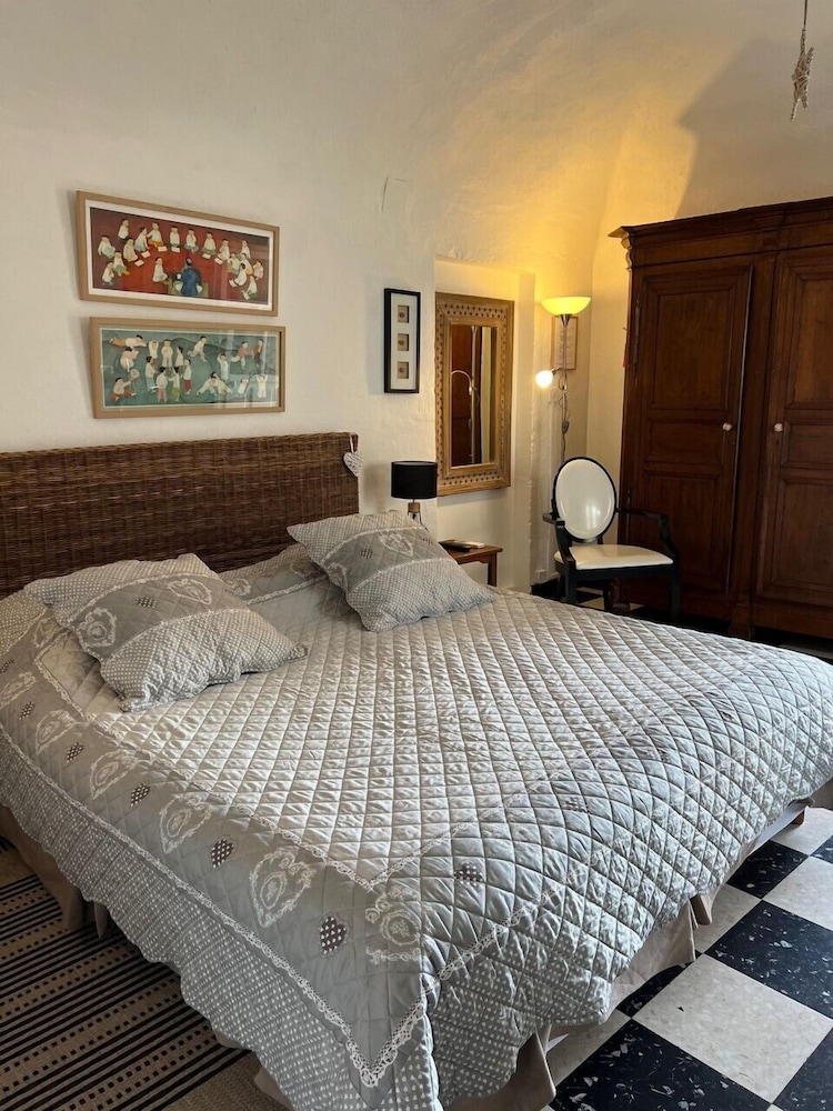 Standard Double Room, 1 Bedroom, Garden View photo 2