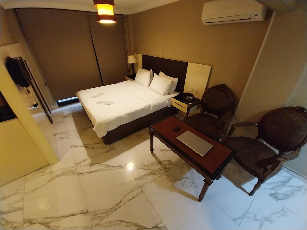 Economy Room photo 2