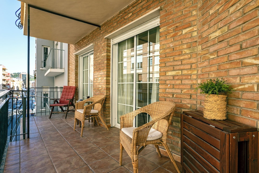 Apartment, Balcony