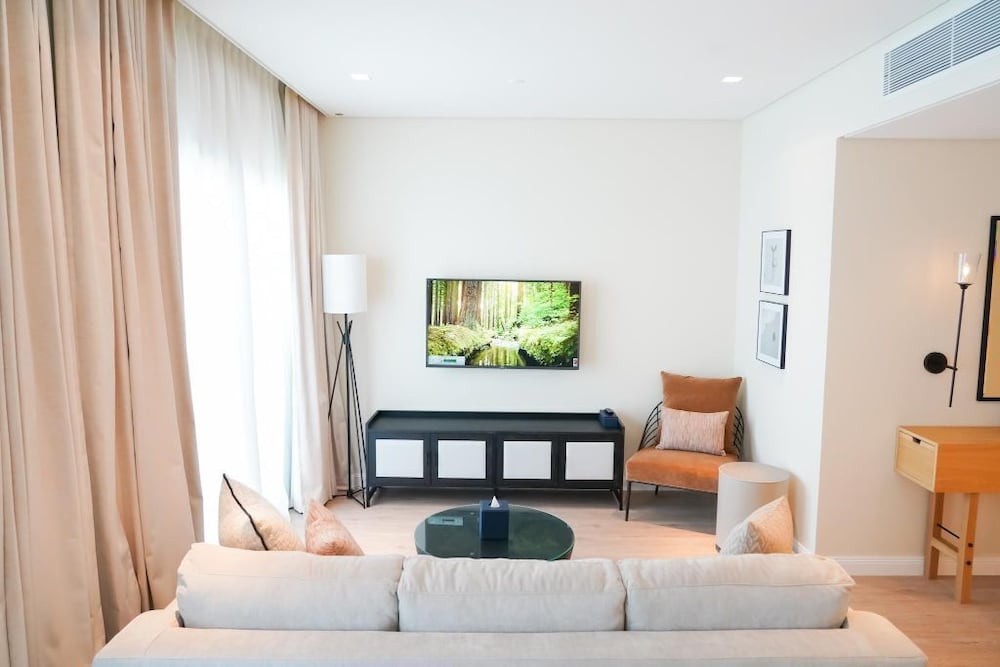 Premium One Bedroom photo 2