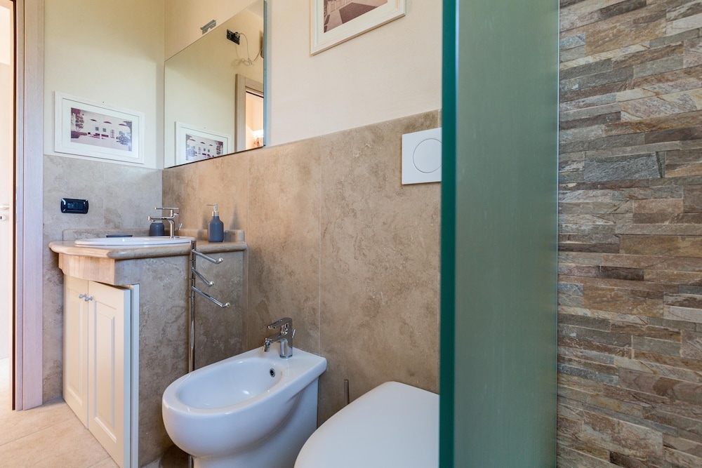Villa photo 3