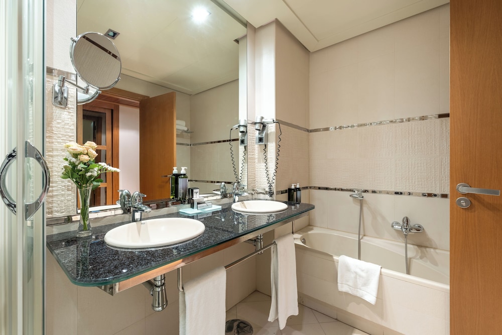 Standard Double Room - Photo 5