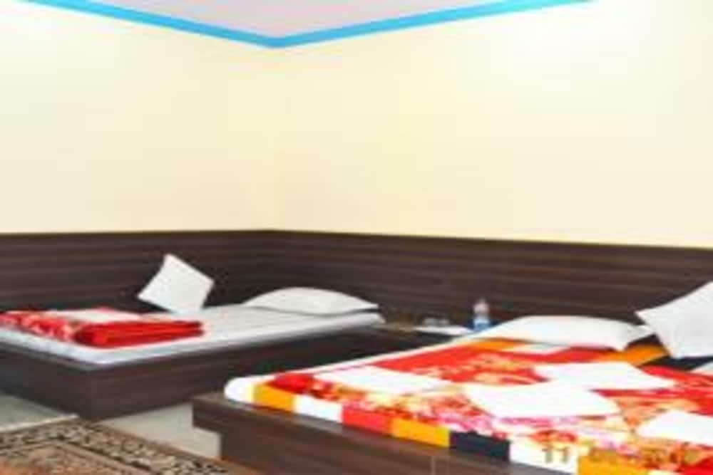 Deluxe Room - Photo 4