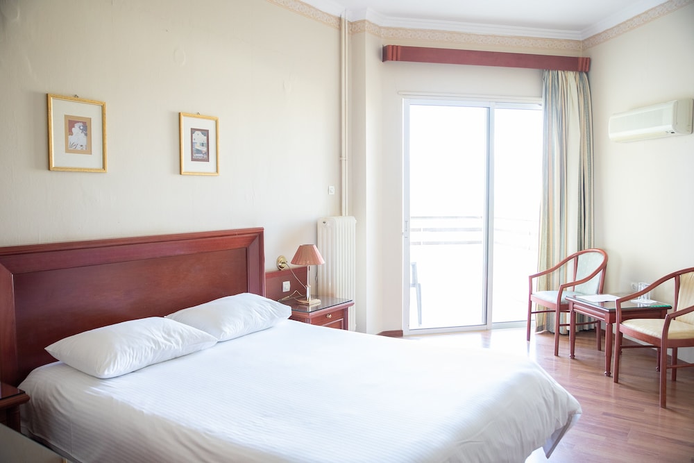 Standard Double or Twin Room, 1 Double or 2 Twin Beds photo 1