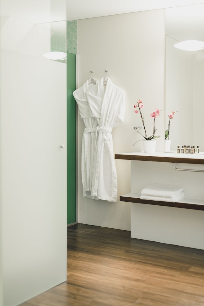 Family Suite - Photo 8