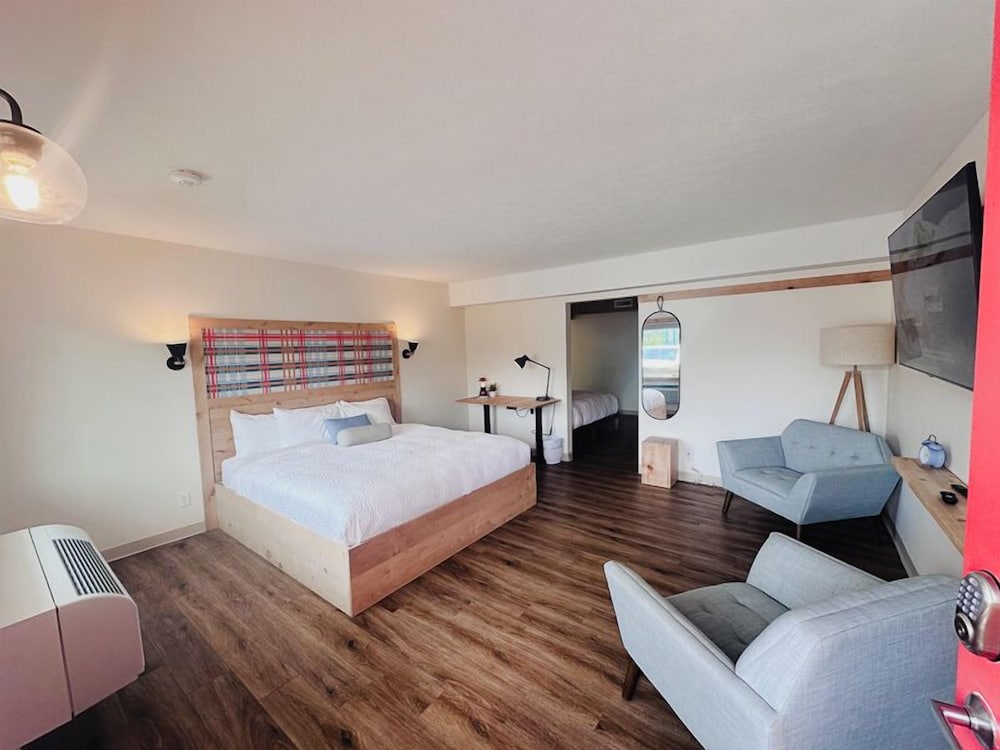 Executive Suite