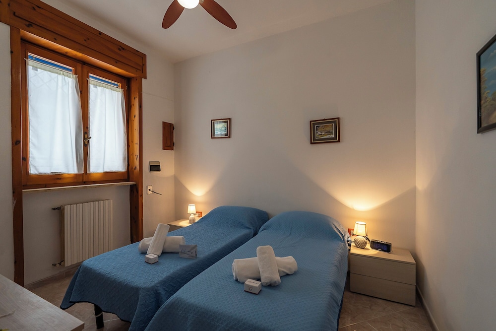 Family Apartment, Multiple Bedrooms (Casa Torre San Giovanni Near the Sea)