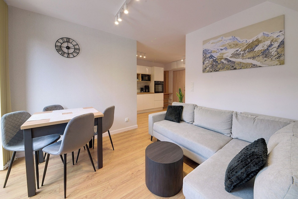 Classic Apartment - Photo 13