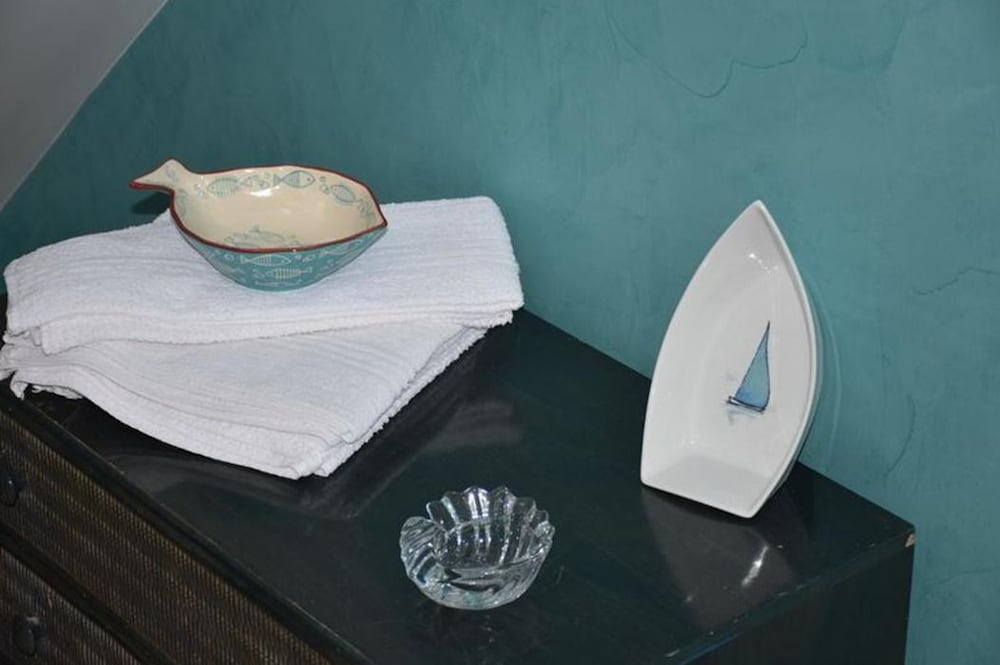 Double Or Twin Room, Shared Bathroom (Bretagne) photo 3