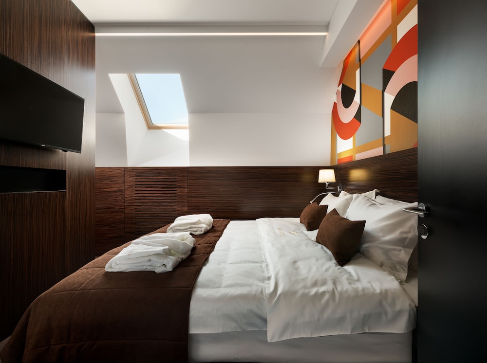 Junior Suite, 1 King Bed