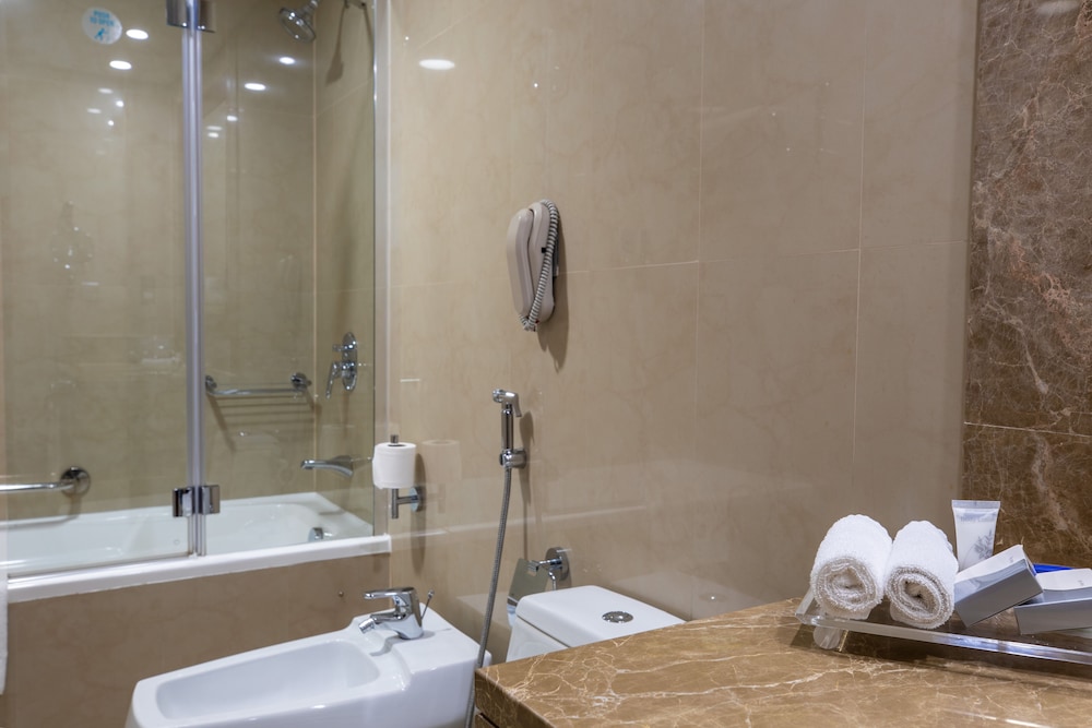 Suite, 3 Bedrooms, Non Smoking, Balcony photo 3