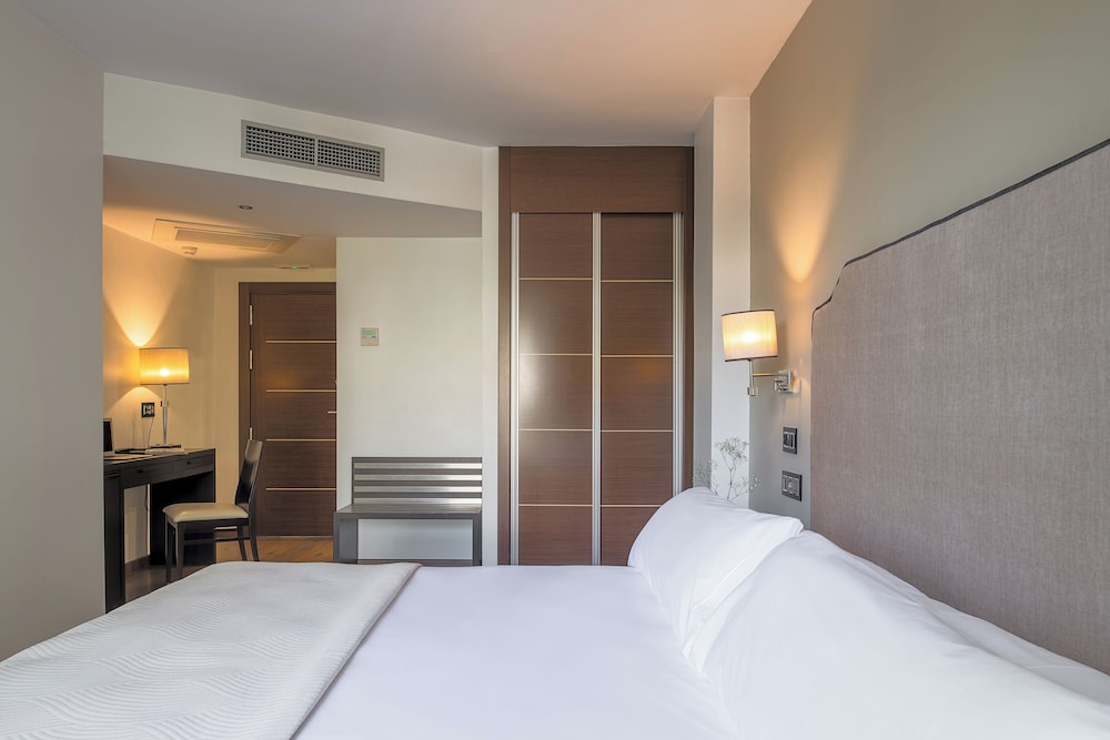 Superior Room, City View photo 2