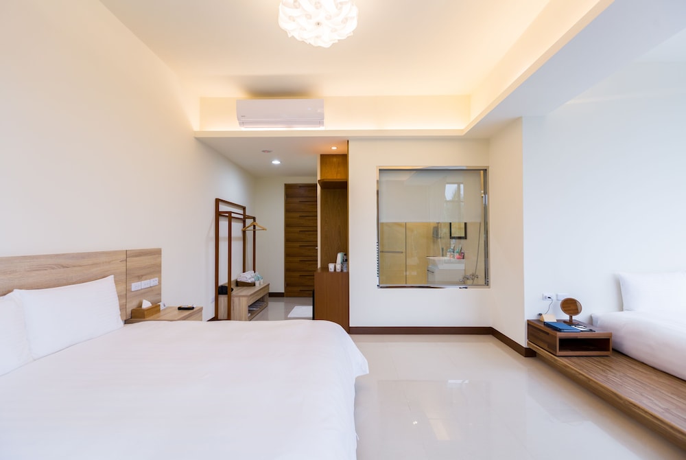 Deluxe Quadruple Room, Mountain View photo 3