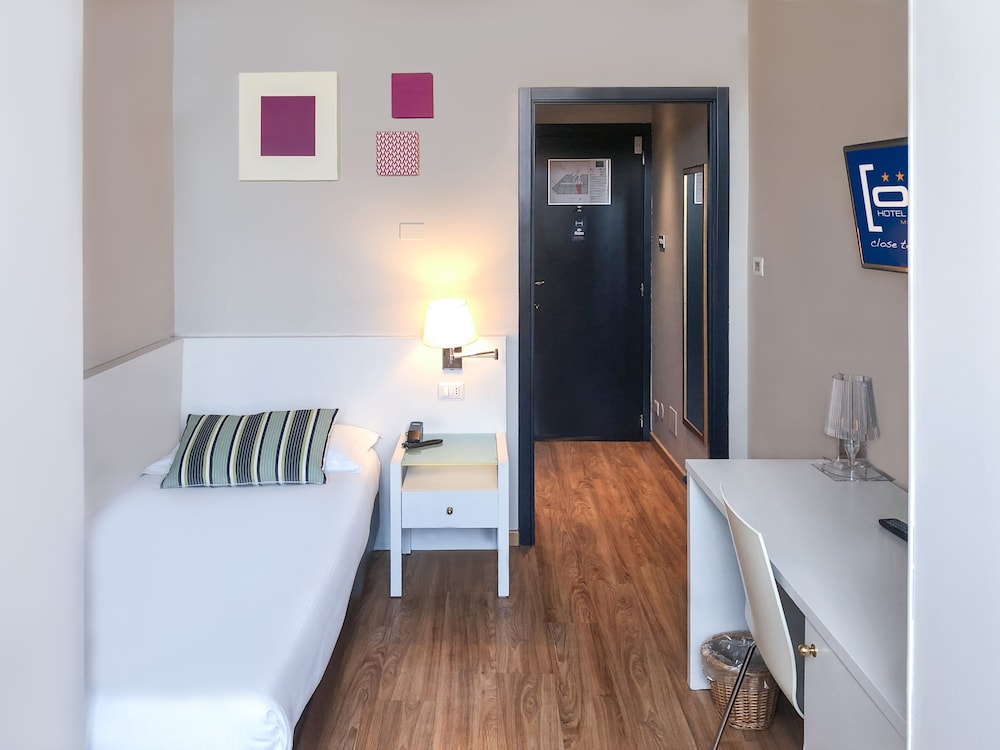 Classic Single Room