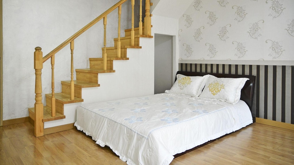 Basic Room, 1 Bedroom (Oregano 201) - Photo 8