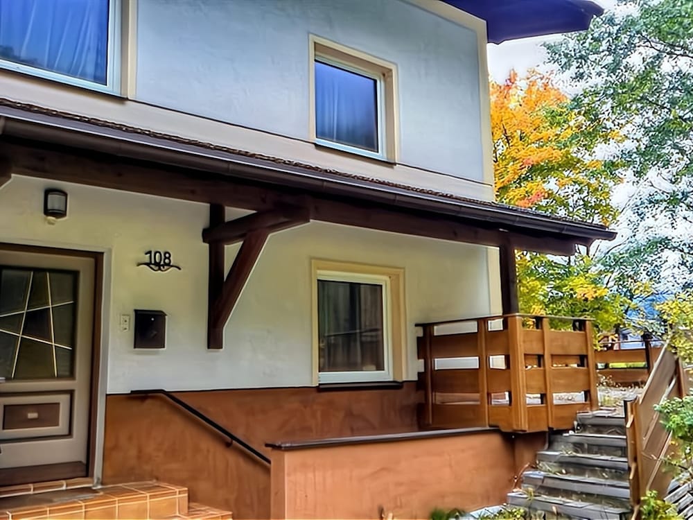Classic House, 3 Bedrooms photo 2