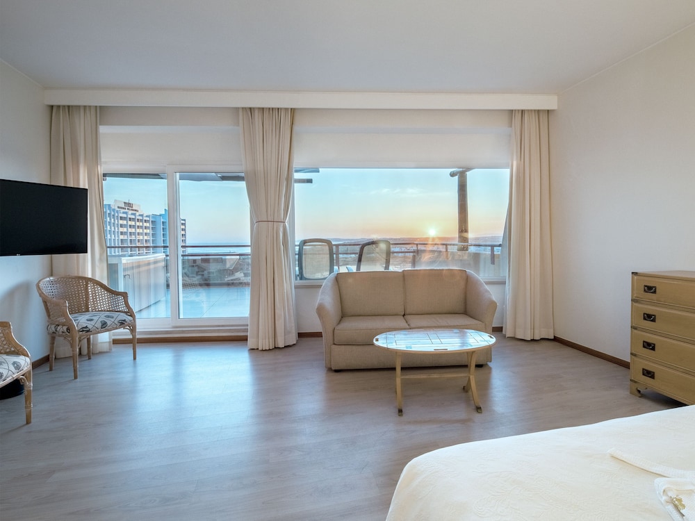 Presidential Penthouse, 1 Double Bed, Hot Tub, Ocean View, photo 6