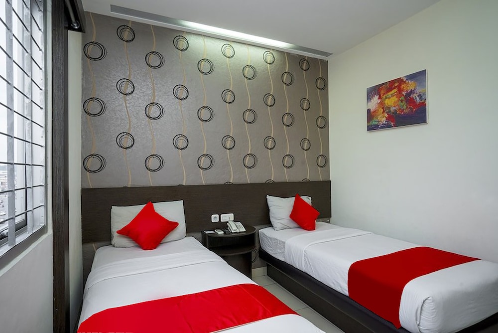 Deluxe Twin Room - Photo 13