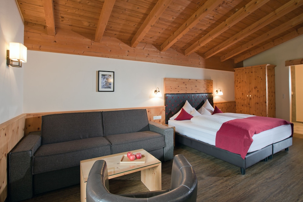 Grand Double Room (Zirben) photo 2
