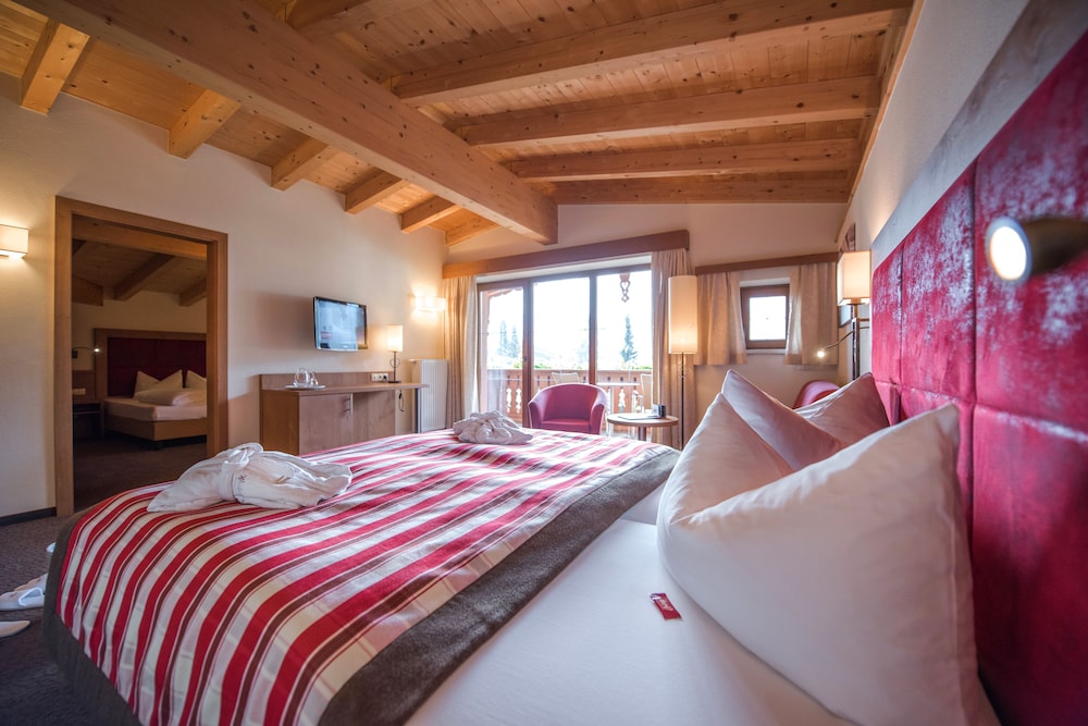Premium Suite, 2 Bedrooms, Balcony, Mountain View (Harmonisch_DAHUAM) photo 3