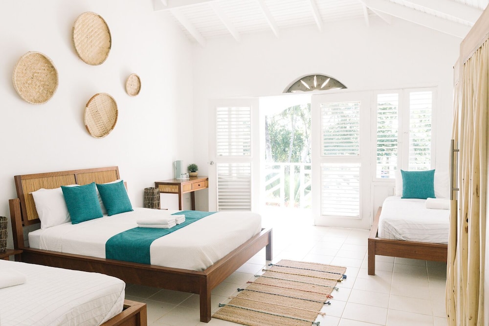 Superior Double Room, Multiple Beds, Non Smoking, Partial Ocean View