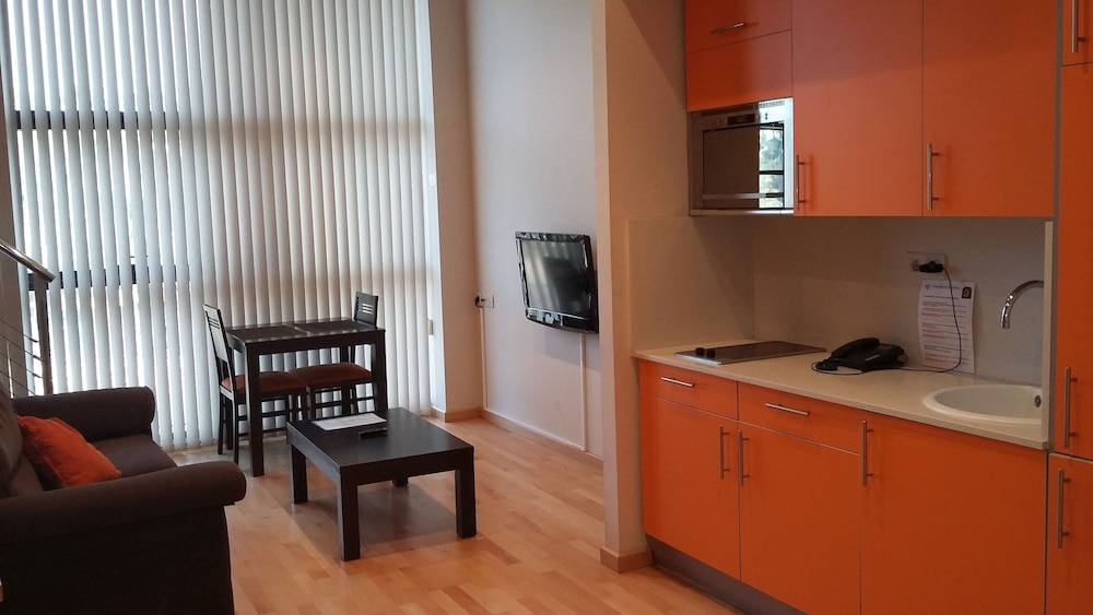 Duplex - Photo 14